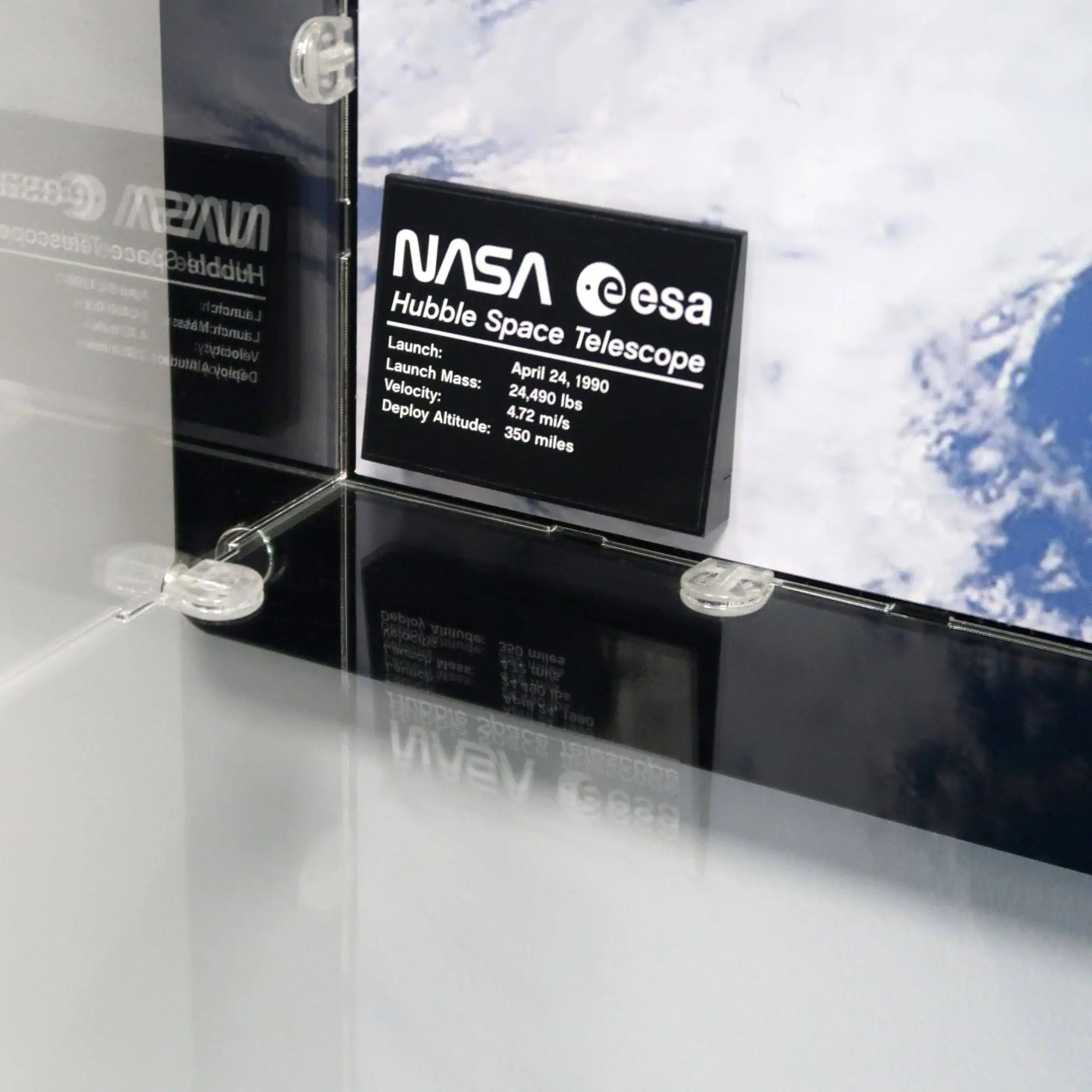 Acrylic Display Case for LEGO Space Shuttle Discovery