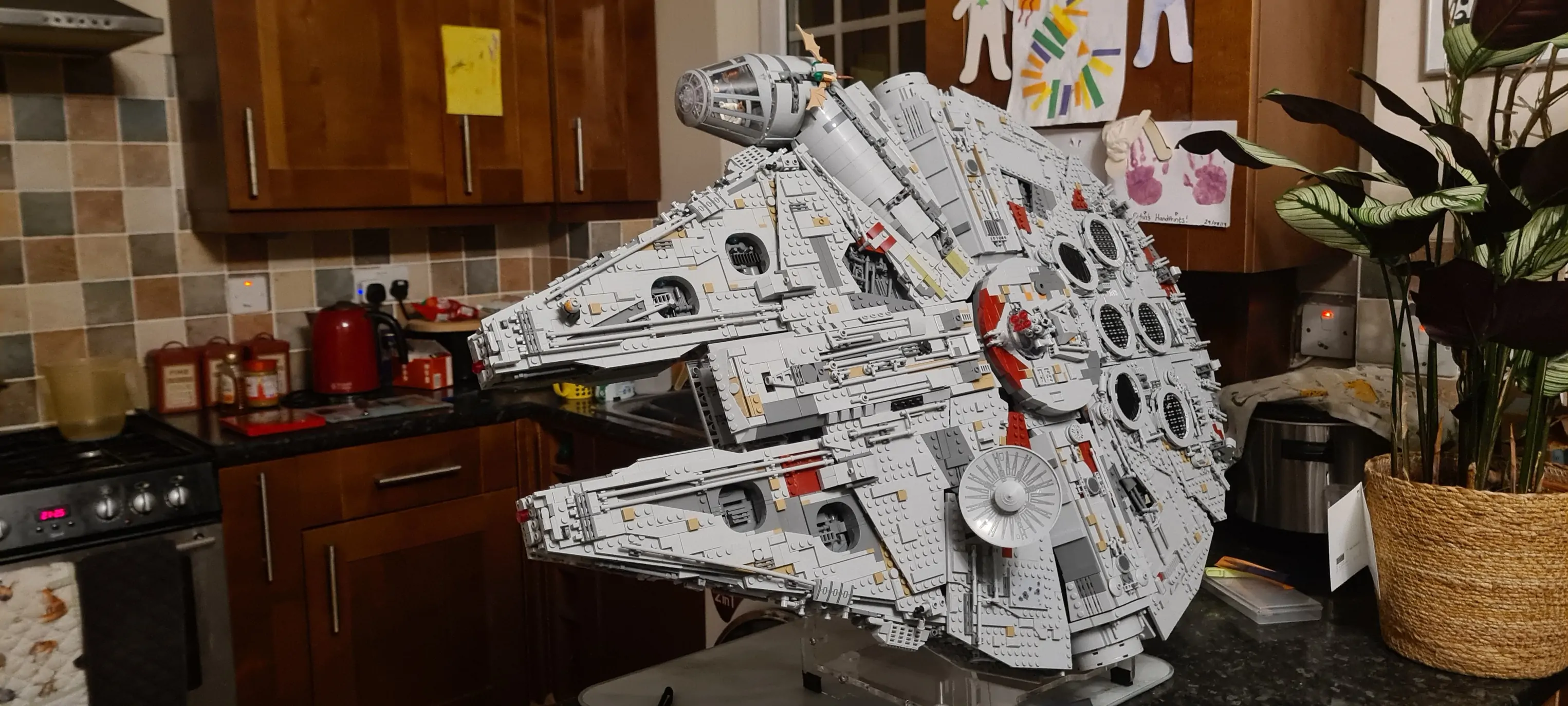 Display stand for LEGO® Star Wars™ Millennium Falcon (75192)